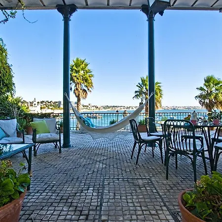Front Sea Bay View Cascais