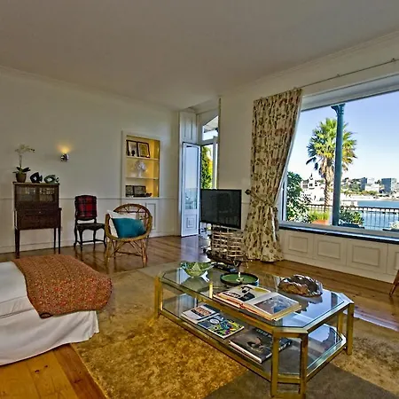 Front Sea Bay View